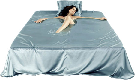 Vodní postele či vodní matrace? Jaké je spát na vlnách…